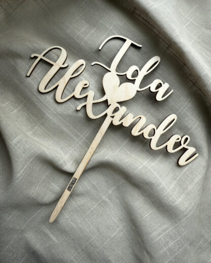 Caketopper trä - Namn - hjärta - Namn - Bild 3